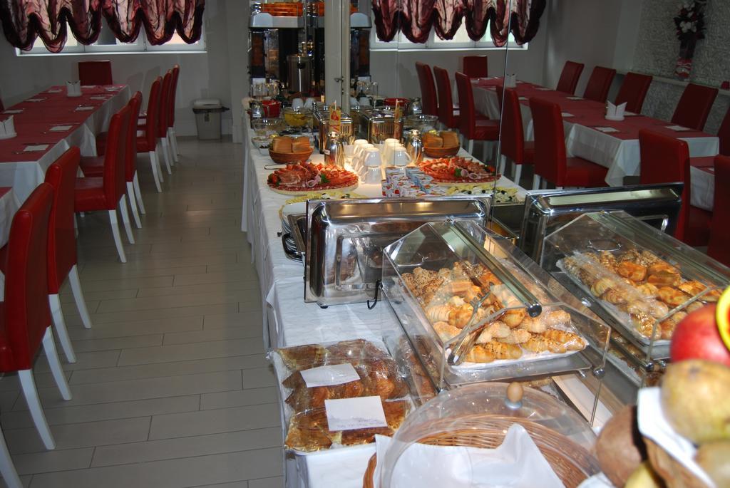 Garni Hotel Crystal Κράλιεβο Εξωτερικό φωτογραφία